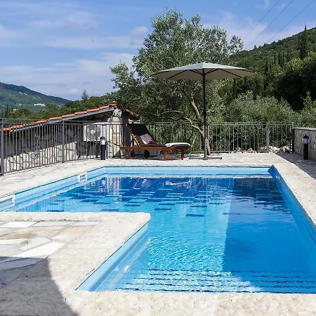 Villa Lucija 別荘 Gruda